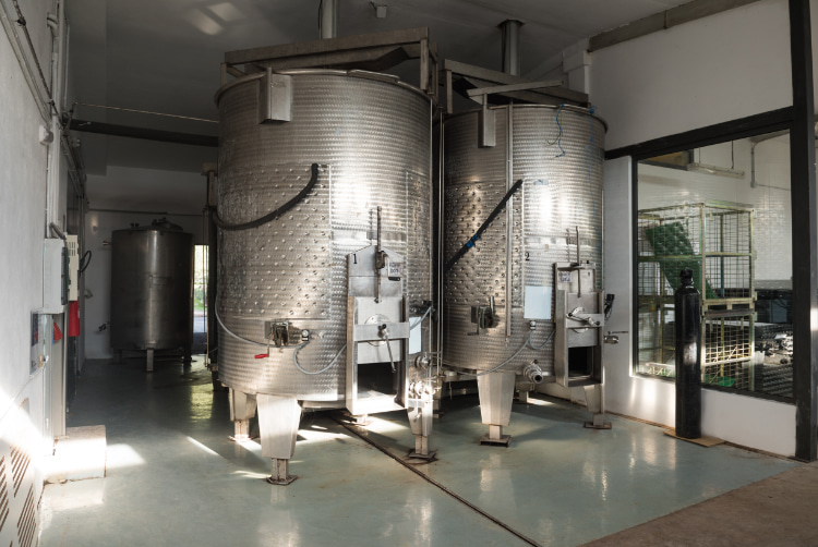 Stahltanks für die Weinherstellung